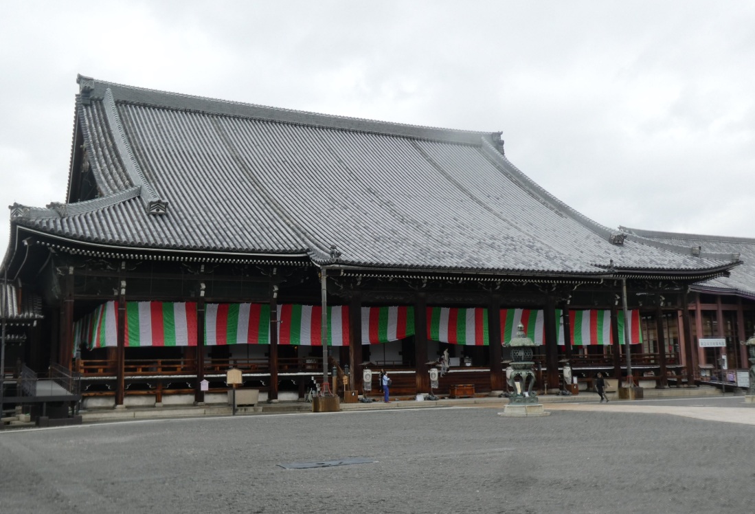 西本願寺　阿弥陀堂